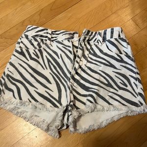 Pacsun zebra denim shorts. High rise festival size 35